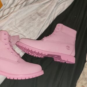6inch medium pink nubuck timberlands women's size 10